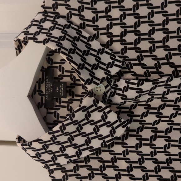 Ann Taylor Factory Button Down Shirt, Size, XS Petite - Picture 3 of 6